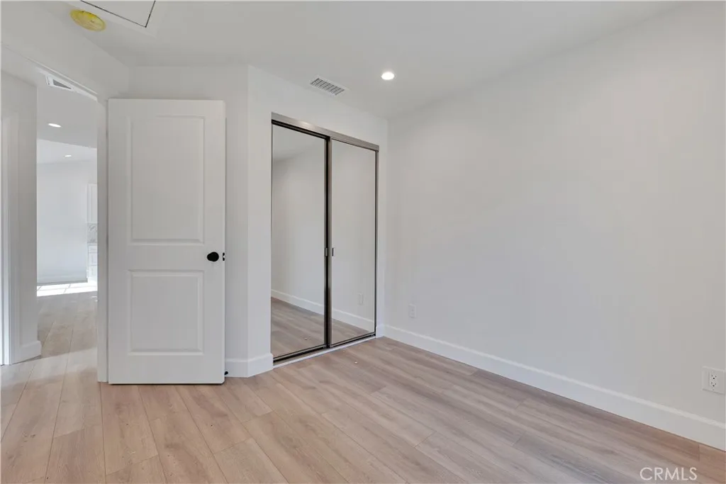 114 S Lamer Street, Burbank, California 91506 home-pic-43